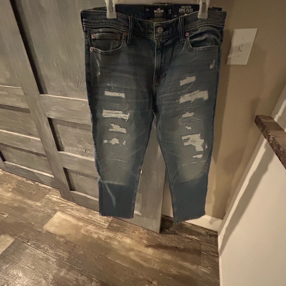 BRAND NEW W/T 30x30 Epic flex Hollister jeans ( men/women's)